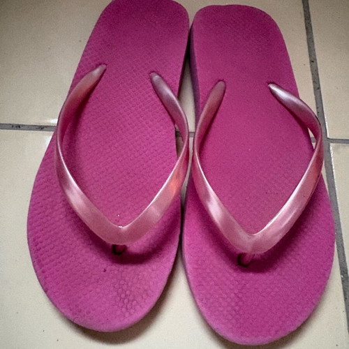 Flip flops used size 35 pink with 23 cm sole