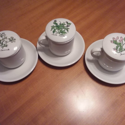 Set of mugs for hot drinks new, 3 pieces, England 1970