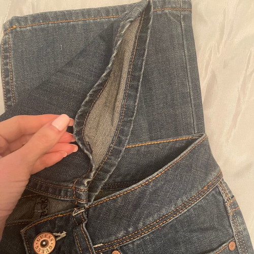 Guess women's jeans used, size 29, straight boot cut