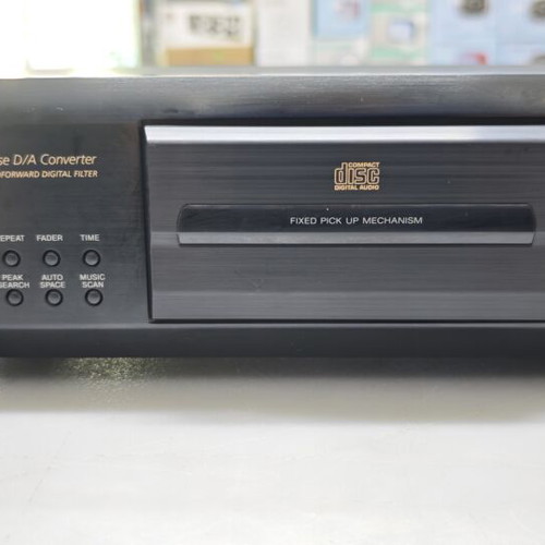 Sony CDP XE 900 CD player used in good condition
