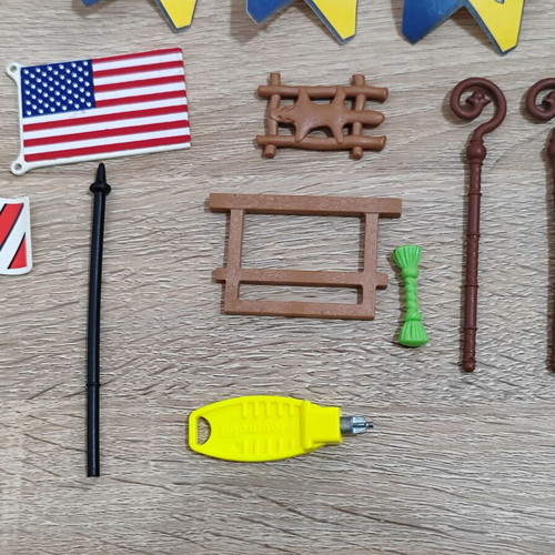 Playmobil flags parts used, set