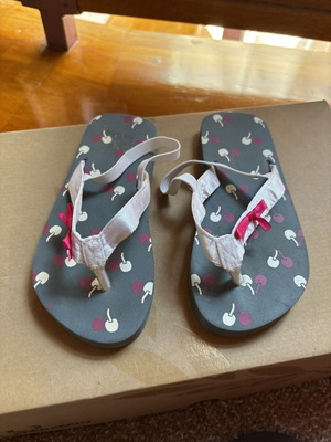 Orchestra Kids' Sandals Size 29 New Gray with Cherry Design