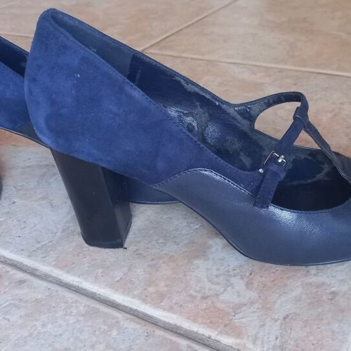 Nine West blue leather pumps like new, size 43