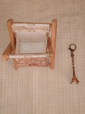 Two souvenirs from Paris, amazing and gifts!!!