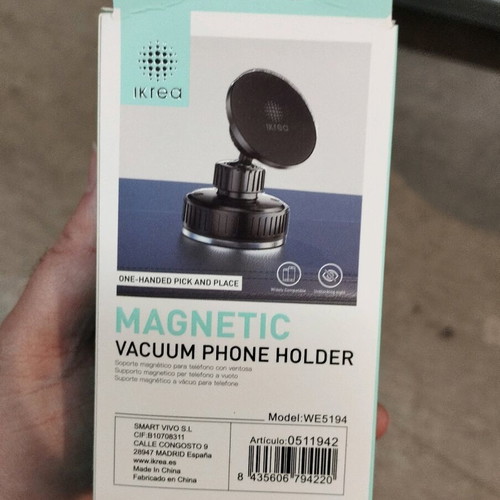 Magnetic Vacuum Phone Holder like new, phone case for dashboard or windshield