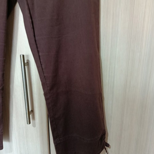 Capri pants size S, brown, like new with leg cords