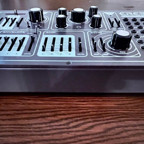 Dreadbox Erebus V3 synthesizer mint condition with box and cables