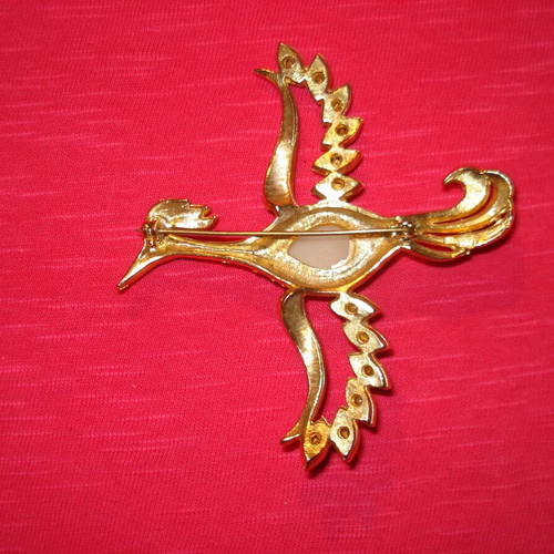 Pin like new