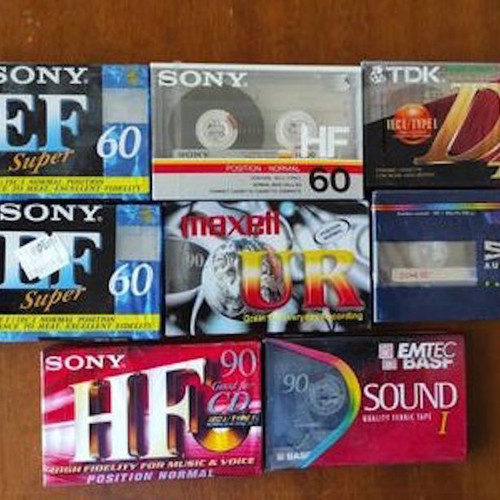 Audio cassettes - 8 - sealed!