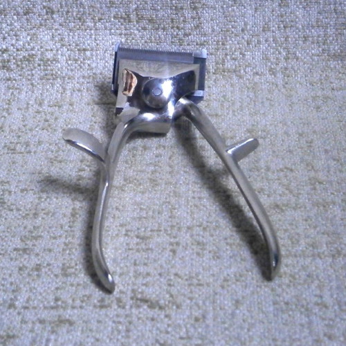 La Parisienne 45 hand hair clipper new, made in France