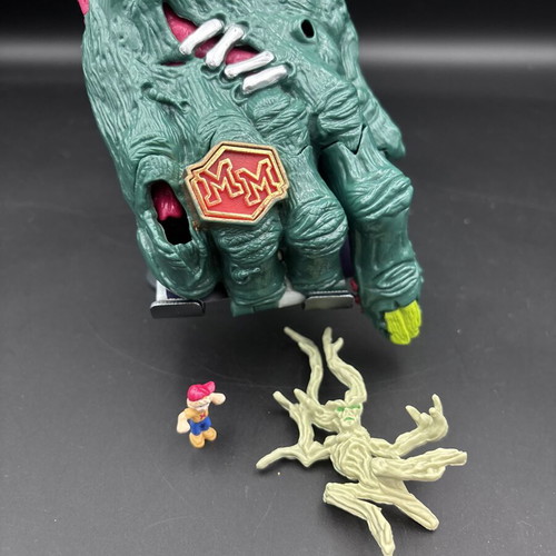 Mighty Max Crushes the Hand Vintage 1994 Bluebird Toys playset like new