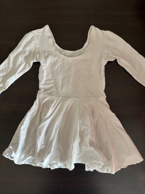 White ballet leotard with skirt for girl 4-5 years like new