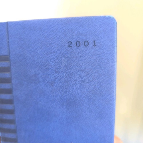 2001 calendar like new