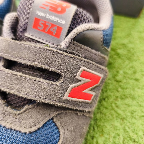 New Balance 574 Kids Sneakers Like New, Grey with Blue Details