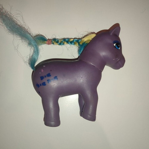 Pony figure used, 12–13 cm
