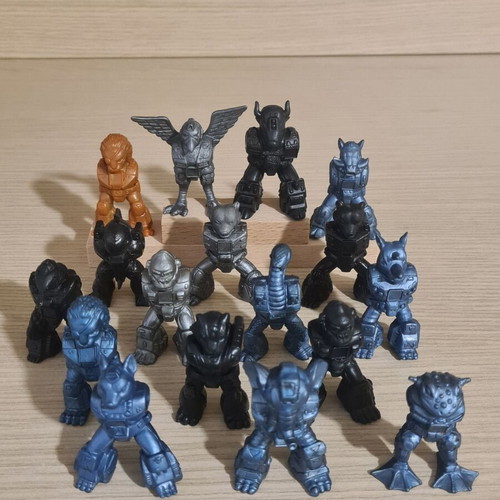 Teratomachoi figures used, set of 17