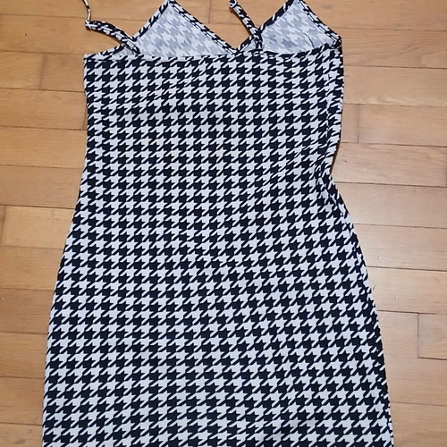 Shein black and white mini dress with straps houndstooth pattern size small like new