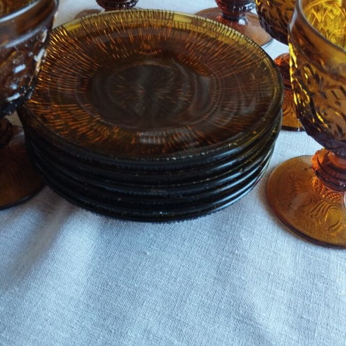 Vintage set of 6 plates and glasses like new