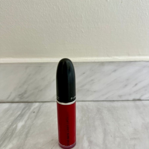 MAC Retro Matte Liquid Lipstick new, shade Feels So Grand 105