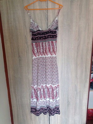 Лека рокля с презрамки като нова