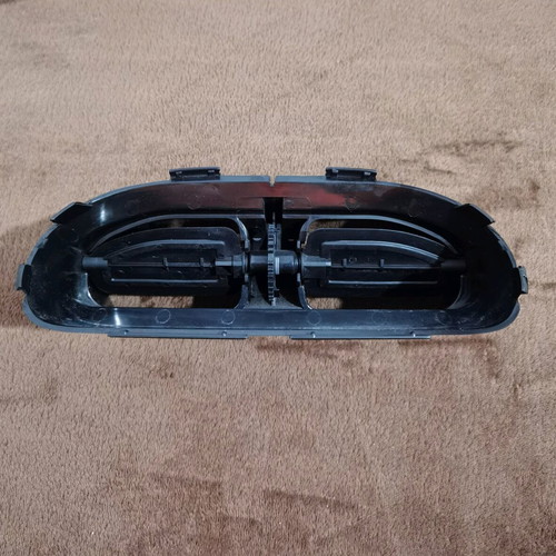 Peugeot 206 middle air vent refurbished