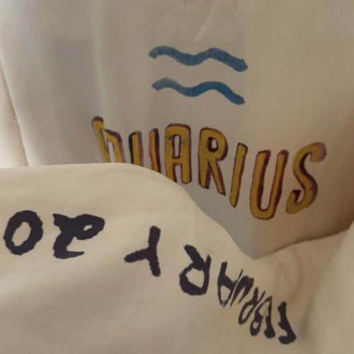 Aquarius Sabbi Australia sweatshirt like new, size M, beige, 100% cotton