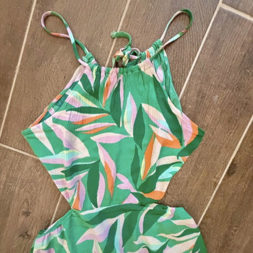 Maxi dress Stradivarius like new, colorful green, back tie