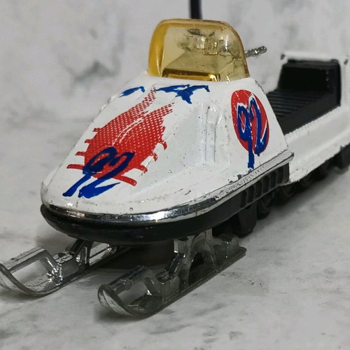 Majorette Moto Neige iron snow vehicle like new 1/58