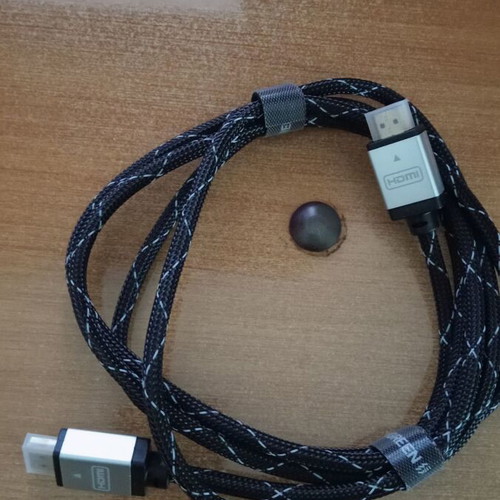 HDMI cables high speed like new, pack of 5 pieces