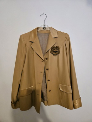 Beige jacket like new, size M 38 10