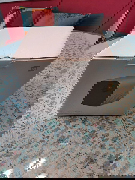 Mi Smart Compact Projector