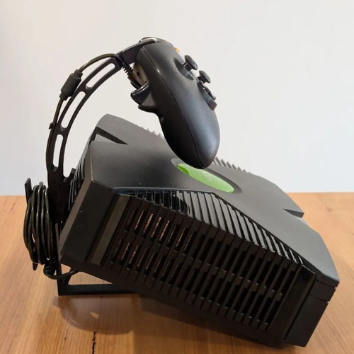 Original Xbox stand with controller made to order