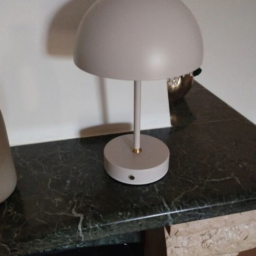 Jysk Kent table lamp like new with adjustable brightness