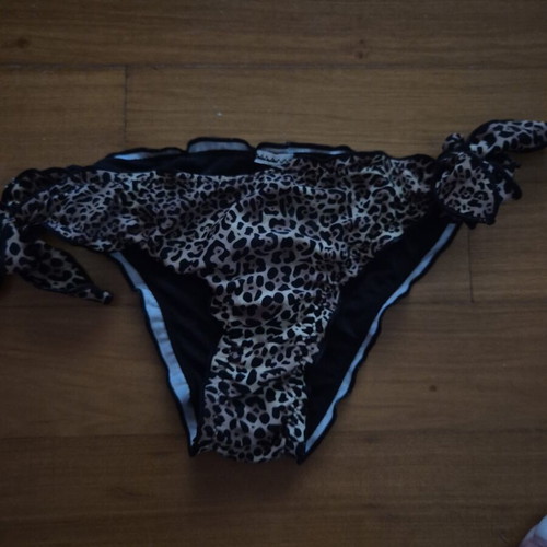 Bikini set used, size S, black with leopard print