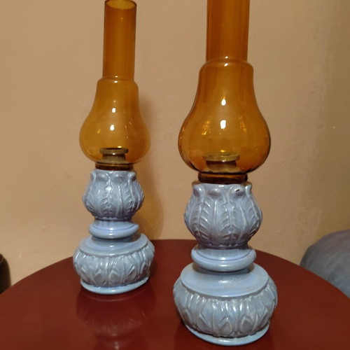 Vintage oil lamp collectible with brown glass chimney like new