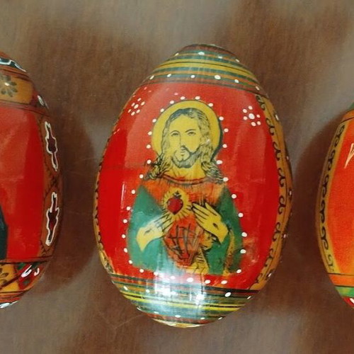 3 HAND-PAINTED EGGS