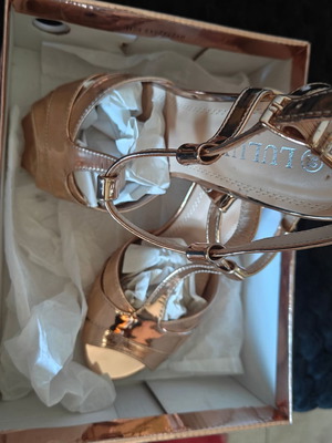 High Heels size 39 like new