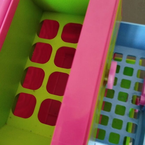 Polly Pocket Shake 'n Sort toy in like new condition