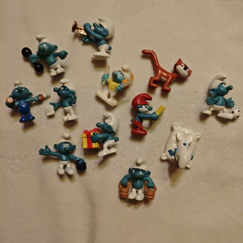 Smurfs Peyo figures used, pack