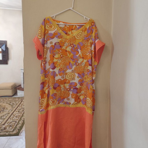 Emprime dress like new, synthetic fabric, colorful