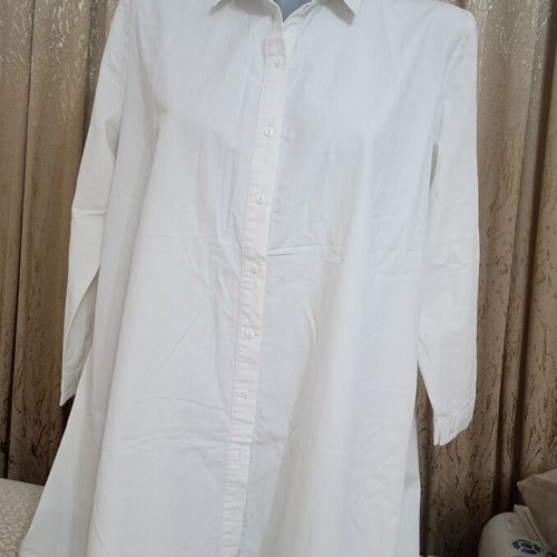 Zara women's long white shirt used, size M