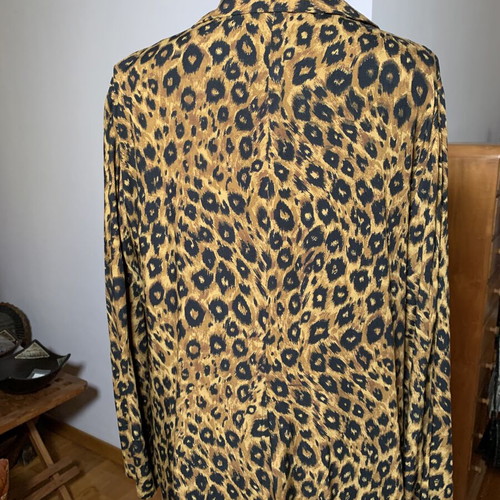 Leopard Print Shirt Tunic new, size M-L, viscose fabric