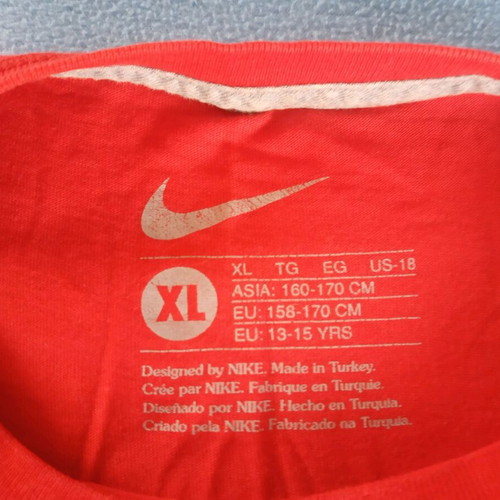 Nike girls' t shirt Extra large used, red