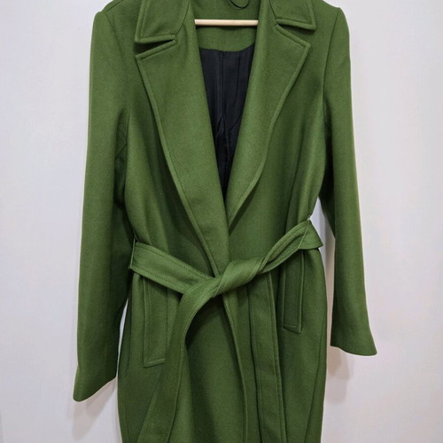 Zara coat green like new, size medium