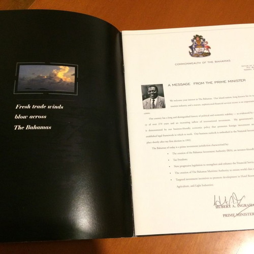 The Bahamas book like new, 28 pages