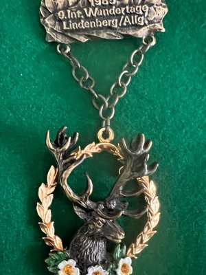 Μετάλλια διεθνούς διοργάνωσης πεζοπορίας σαν καινούργια, πακέτο 2