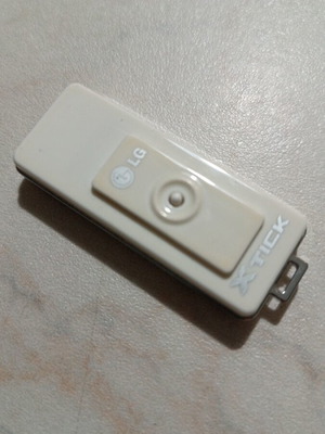 LG USB X TICK 256 MB like new, ultra rare