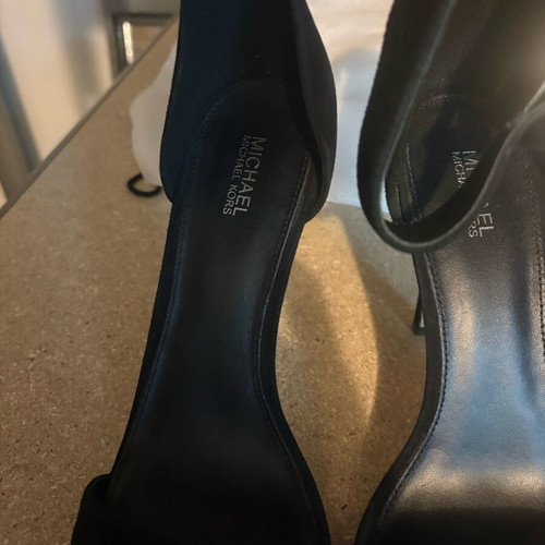 Michael Kors black suede pumps new, size 38