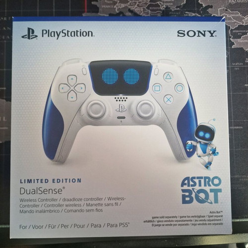 Sony PlayStation Controller Astro Bot Limited Edition sealed