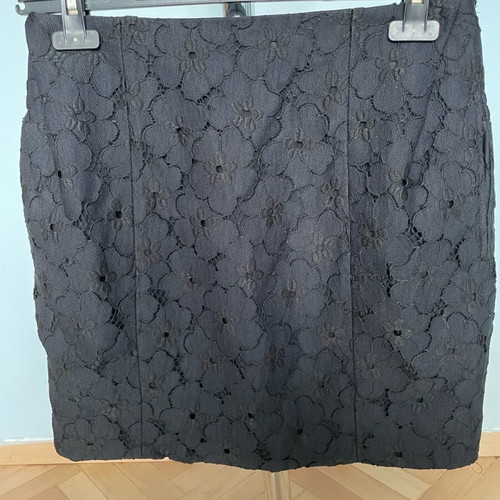 Diane Von Furstenberg skirt size S like new, blue, silk lining